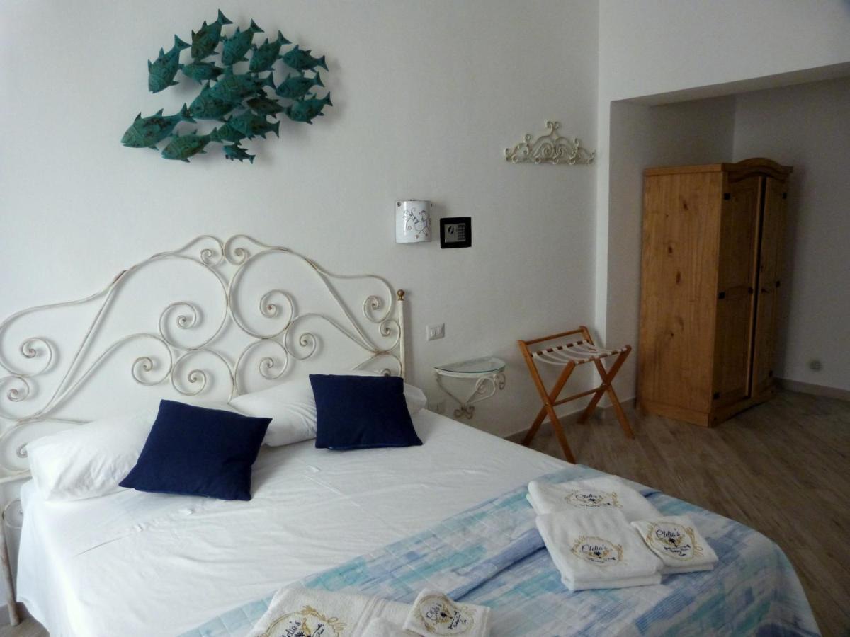 Clelia'S Boutique Rooms & Suites La Maddalena  Exterior foto